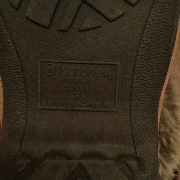 Isotoner Woodlands Brown Microfiber Slippers Enhanced Heel Faux Fur - Picture 5 of 6